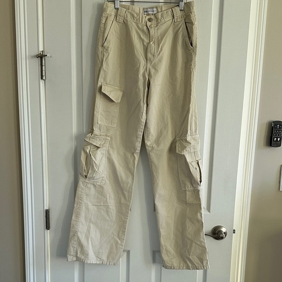 Zara Pants - Zara Cream Cargo Pants